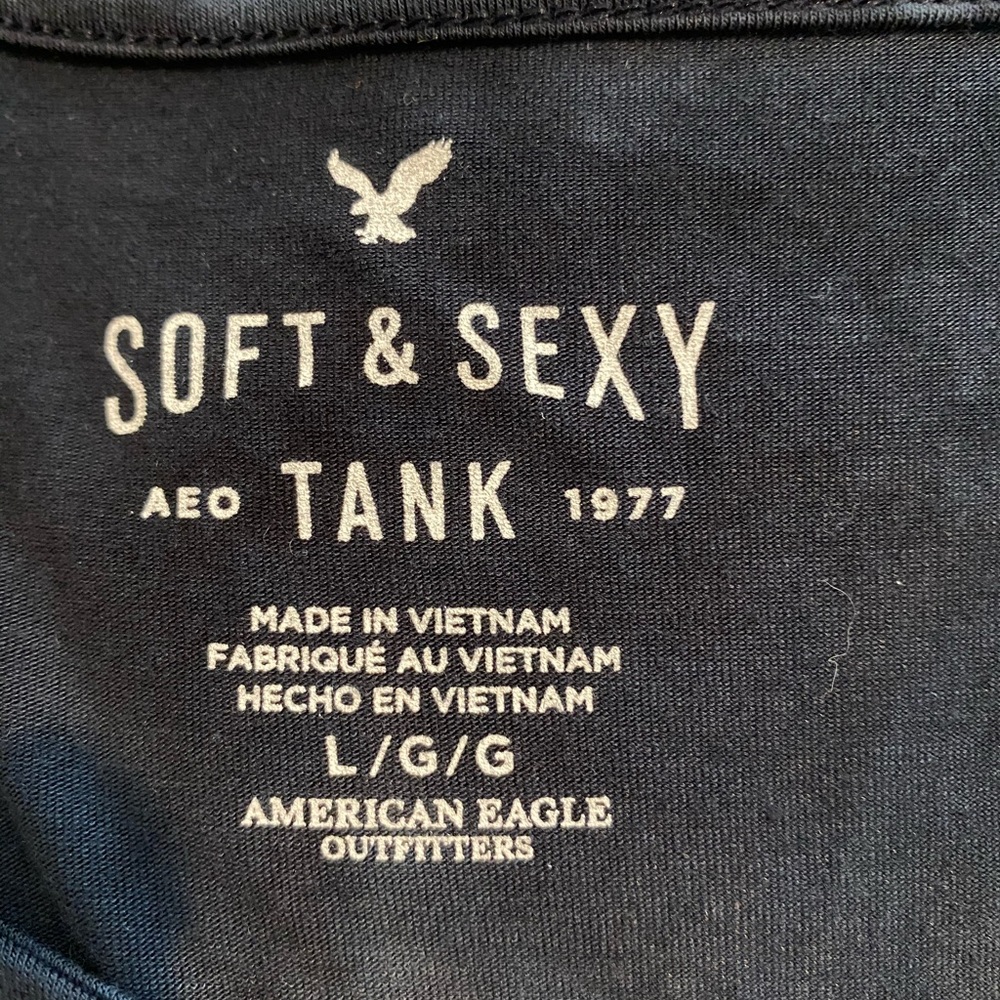 - Tank top - Picture 2 of 2